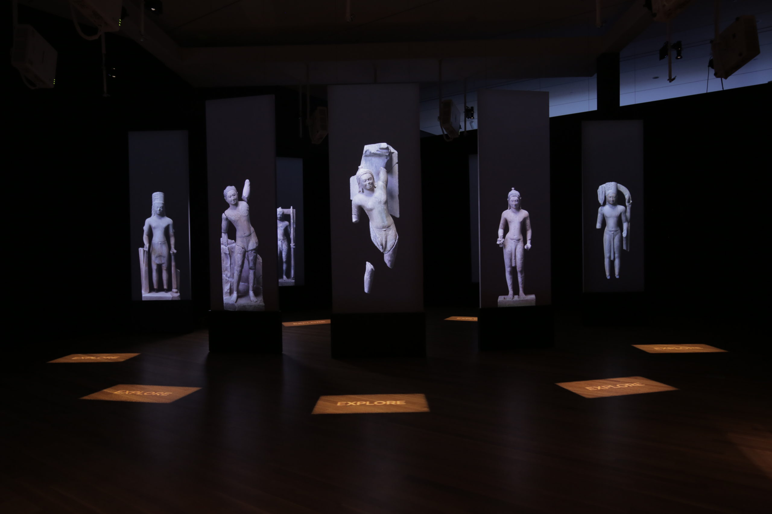 Cleveland Museum art holograms gallery